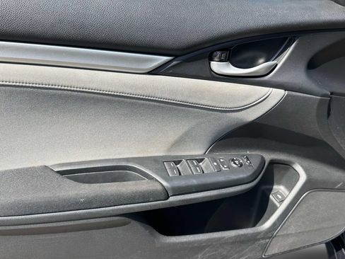 Used 2019 Honda Civic EX image 15