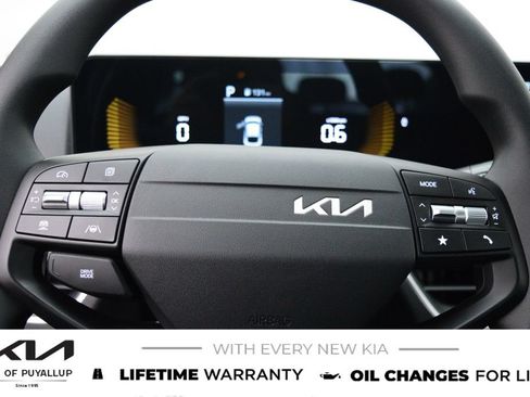 New 2026 Kia K4 FWD image 27