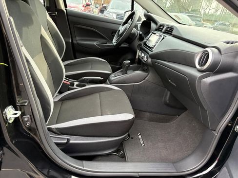 Used 2025 Nissan Versa S image 16
