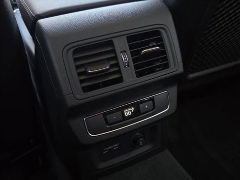 Certified 2025 Audi Q5 2.0T Premium Plus image 17