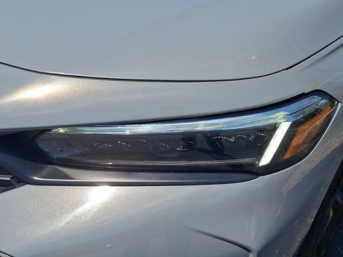 Used 2025 Honda Civic Sport image 9