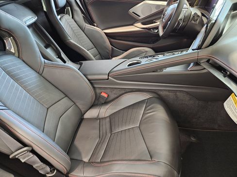 New 2027 Chevrolet Corvette Grand Sport w/ Z52 Sport Performance Package RWD image 17