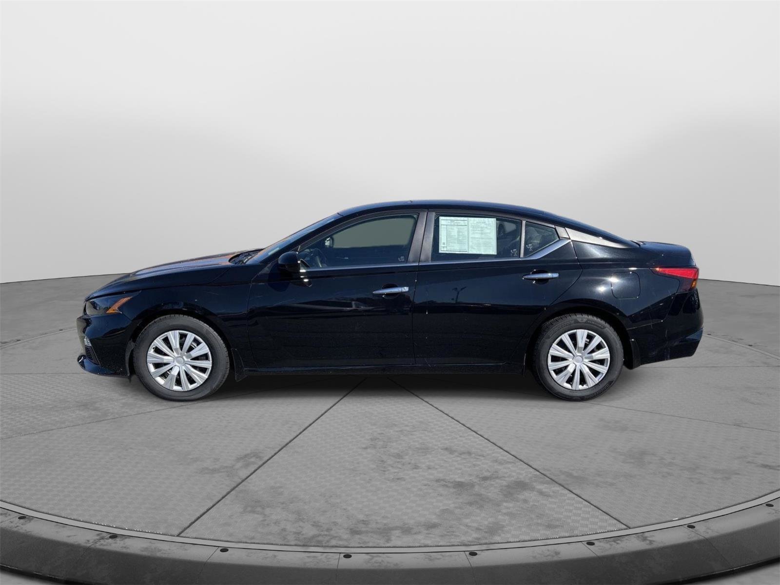 Used 2022 Nissan Altima 2.5 S FWD image 17