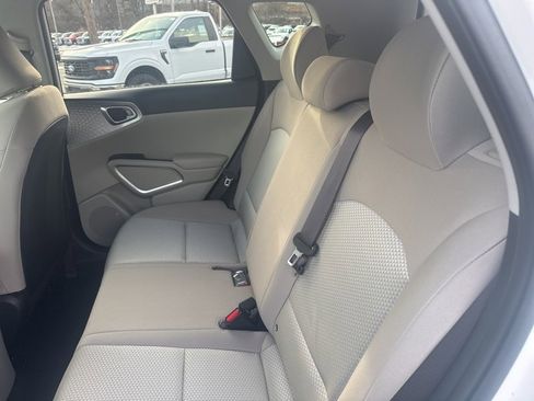 New 2025 Kia Soul LX w/ LX Technology Package image 17