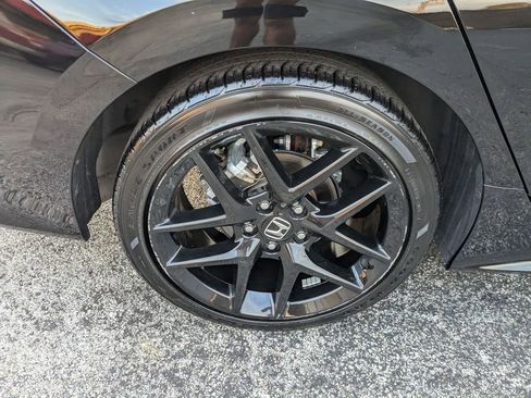 Used 2025 Honda Civic Sport image 32