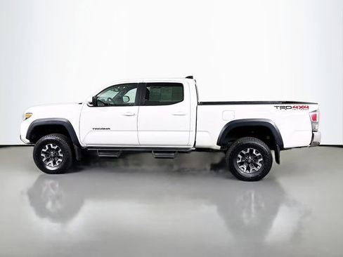 Used 2021 Toyota Tacoma TRD Off-Road image 4