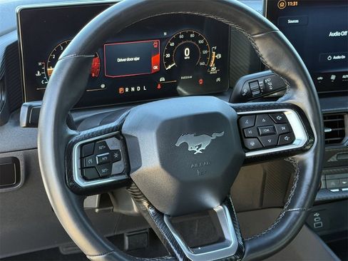 Certified 2025 Ford Mustang Coupe image 12