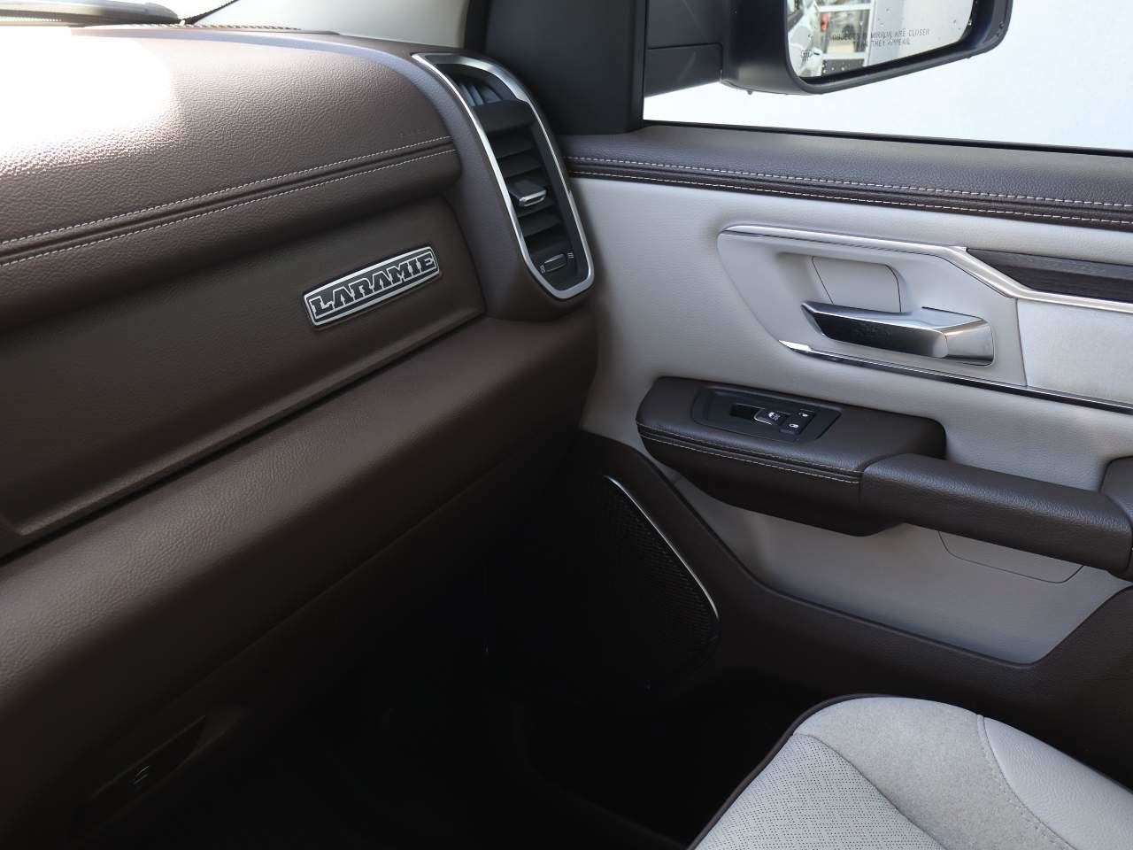 Used 2026 RAM 1500 Laramie w/ Laramie Preferred Package AWD/4WD image 15