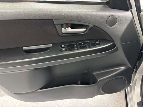 Used 2009 Suzuki SX4 AWD Hatchback image 17