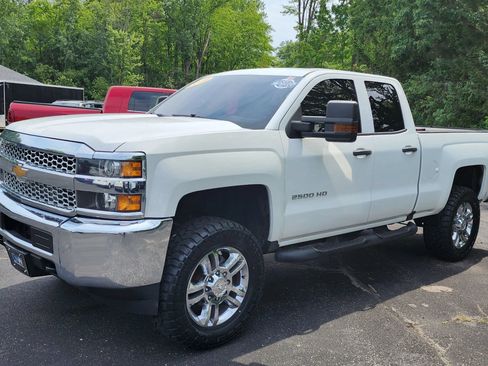 Used 2019 Chevrolet Silverado 2500 W/T AWD/4WD image 13