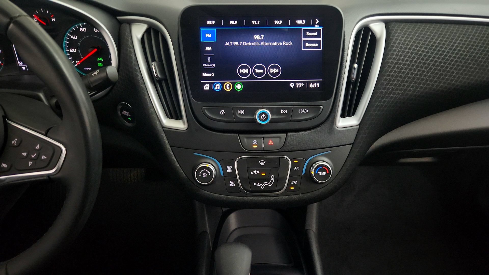 Used 2023 Chevrolet Malibu RS FWD image 21