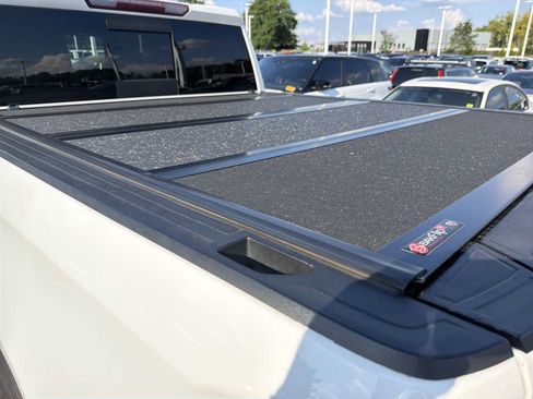 Used 2019 GMC Sierra 1500 AT4 w/ AT4 Premium Package AWD/4WD image 9