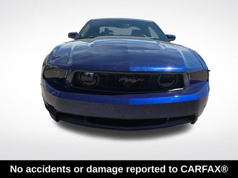 Used 2010 Ford Mustang GT image 3