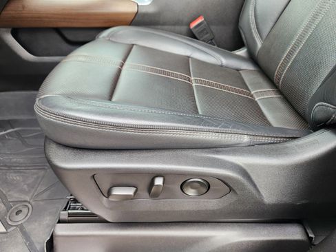 Used 2024 Chevrolet Silverado 1500 High Country w/ High Country Premium Package AWD/4WD image 22