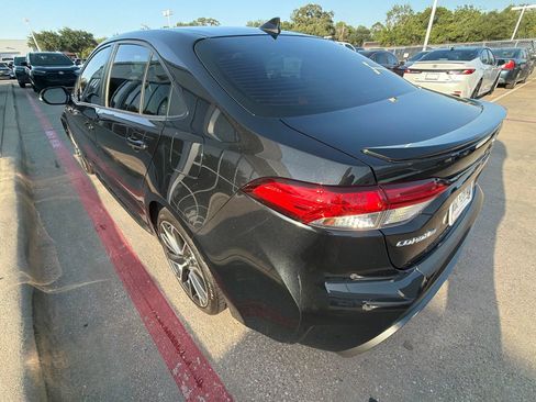 Used 2021 Toyota Corolla SE FWD image 6