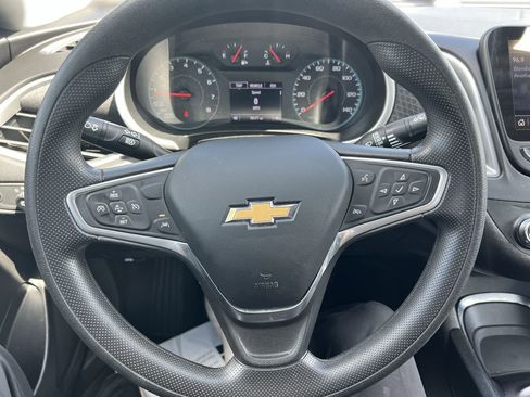 Used 2023 Chevrolet Malibu LT image 18