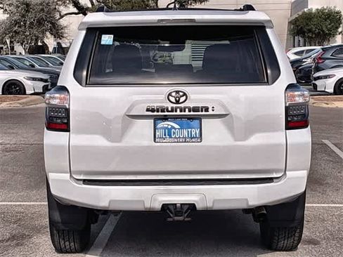 Used 2023 Toyota 4Runner SR5 image 5