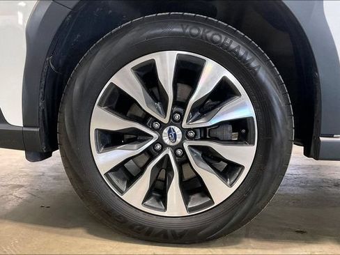 Used 2023 Subaru Outback Limited AWD/4WD image 9