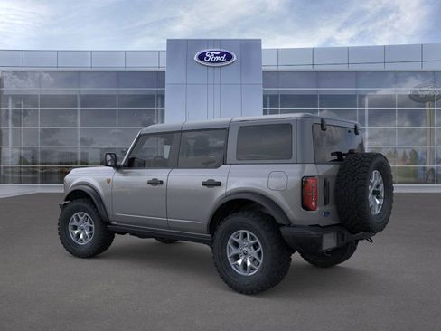 New 2025 Ford Bronco Badlands image 4