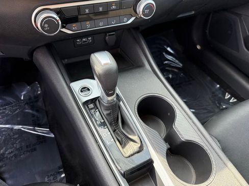 Used 2025 Nissan Altima 2.5 SV image 27