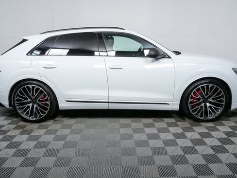 New 2026 Audi SQ8 Prestige image 2