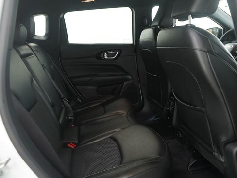 Used 2023 Jeep Compass Altitude w/ Convenience Group image 14