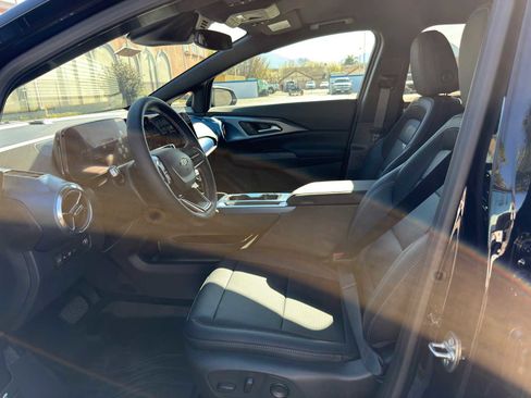 New 2026 Chevrolet Equinox EV LT image 23