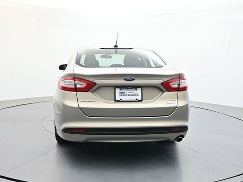 Used 2016 Ford Fusion SE FWD image 6