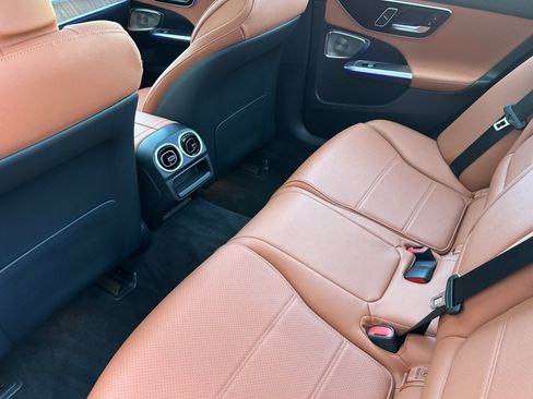 Used 2025 Mercedes-Benz C 300 4MATIC Sedan image 29