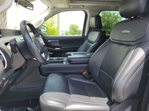 Used 2025 Ford Expedition Max Platinum AWD/4WD image 16
