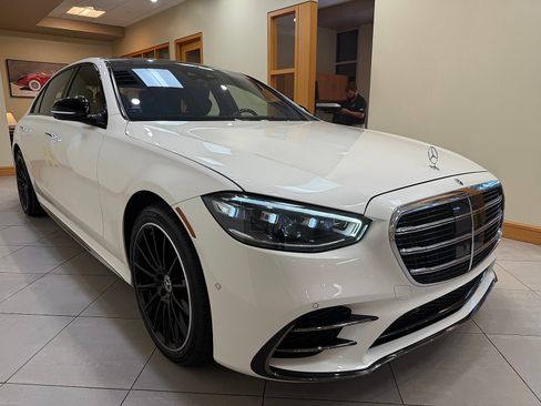 Certified 2023 Mercedes-Benz S 580 4MATIC Sedan image 2