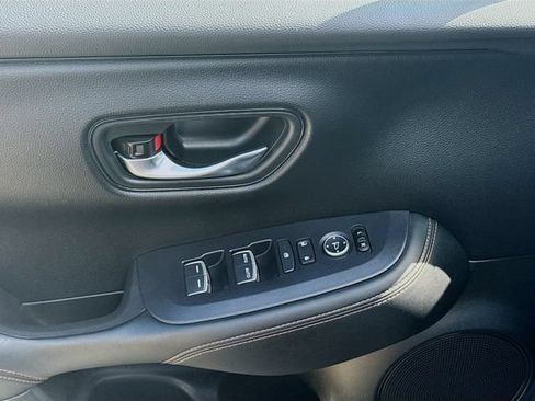 Used 2024 Honda HR-V Sport image 19