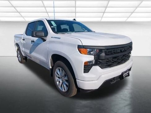 New 2026 Chevrolet Silverado 1500 Custom image 1