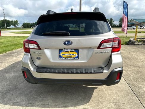 Used 2019 Subaru Outback 2.5i Premium w/ Popular Package #2 image 8