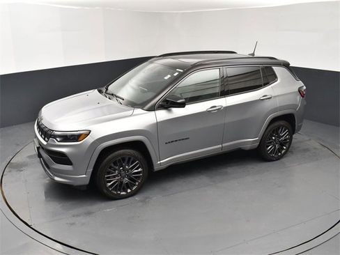 Certified 2022 Jeep Compass High Altitude image 15