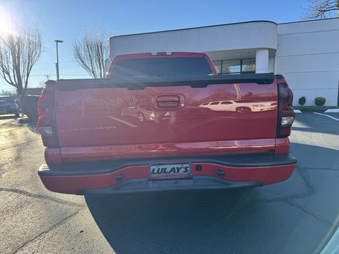 Used 2006 Chevrolet Silverado 1500 LT w/ Light Duty Power Package image 4