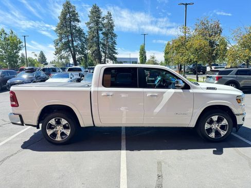 Used 2022 RAM 1500 Laramie AWD/4WD image 6