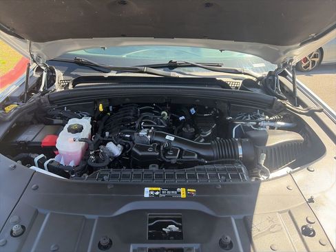 Used 2024 Jeep Grand Cherokee L Altitude image 32