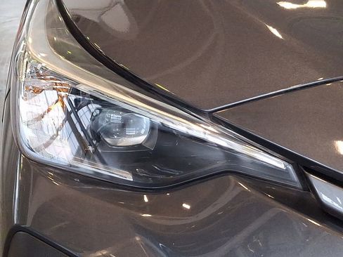 Certified 2024 Subaru Crosstrek 2.0i Premium image 12