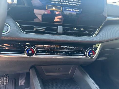 New 2026 Chevrolet Equinox RS w/ Safety and Technology Package AWD/4WD image 21