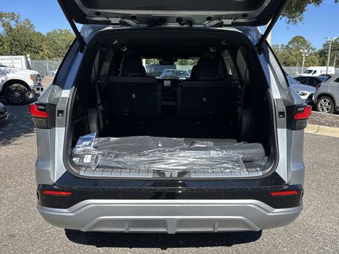 New 2026 Lexus TX 500h AWD image 11