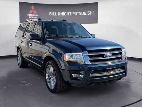 Used 2016 Ford Expedition Limited w/ Equipment Group 301A image 7