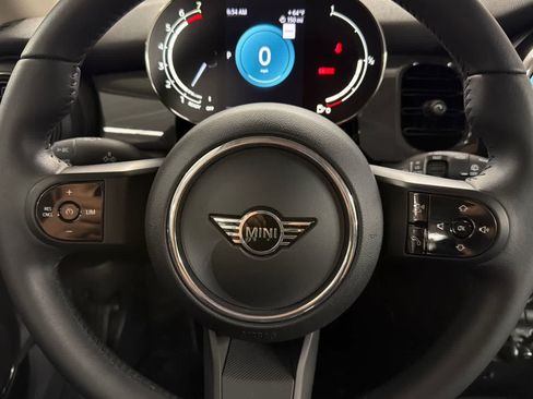 Used 2022 MINI Cooper 2-Door Hardtop FWD image 23
