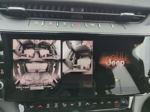 New 2026 Jeep Grand Cherokee L Limited AWD/4WD image 13