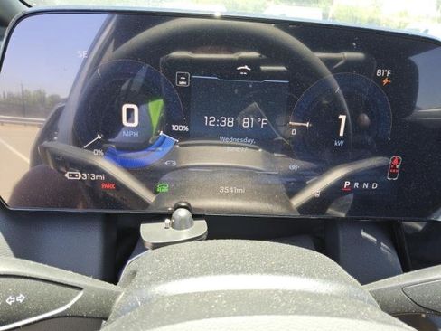 Used 2026 Chevrolet Equinox EV LT FWD image 18