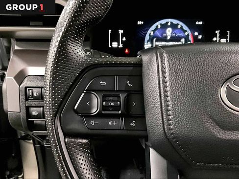 Used 2024 Toyota Tacoma SR5 AWD/4WD image 24