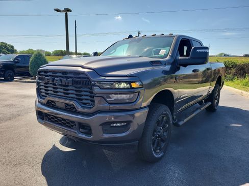 New 2026 RAM 3500 Big Horn AWD/4WD image 4