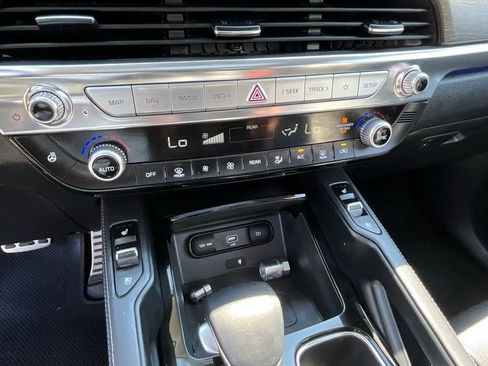 Used 2021 Kia Telluride SX image 17