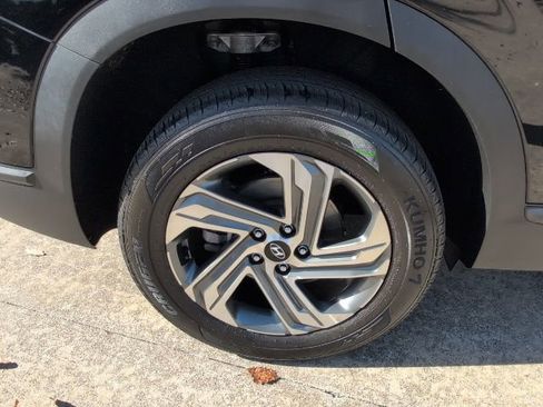 Used 2023 Hyundai Santa Fe SEL image 3