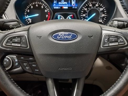 Used 2017 Ford Escape Titanium FWD image 13